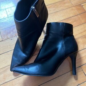 Elegant Black Ankle Boots